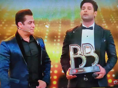 Bigg Boss 13 Winner सिद्धार्थ शुक्ला की जीत पर इन सिलेब्रिटीज ने उठाए सवाल, कहा- डिजर्विंग नहीं