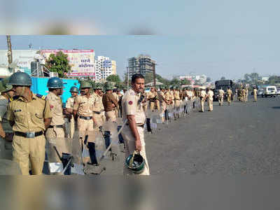 पुण्यात खेड-शिवापूर टोलनाका हटाव; आंदोलकांचा रास्तारोको