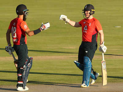 SA vs ENG T20 सीरीज: इंग्लैंड ने साउथ अफ्रीका को पांच विकेट से हराकर जीती सीरीज