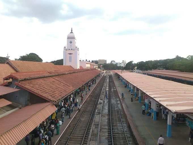 ​ರೈಲಿನಲ್ಲಿ ಕೇವಲ ಎರಡು ಕಾಲು ಗಂಟೆ ಪ್ರಯಾಣ