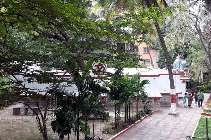 nandi temple outside