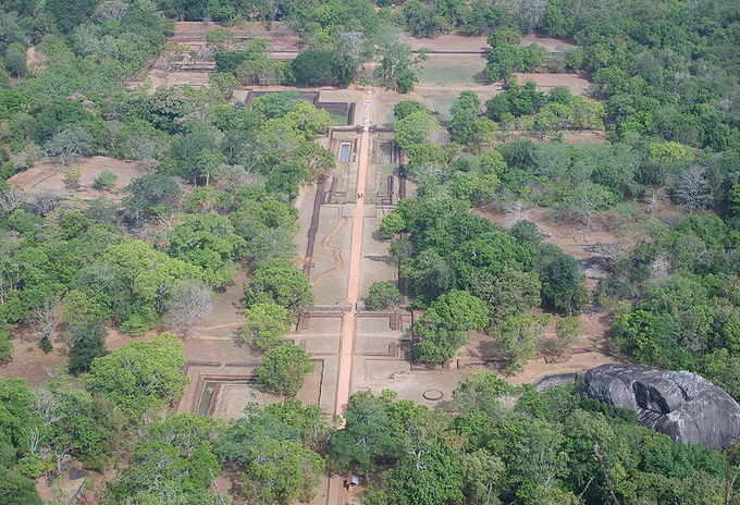 ​ಲಯನ್ ರಾಕ್‌