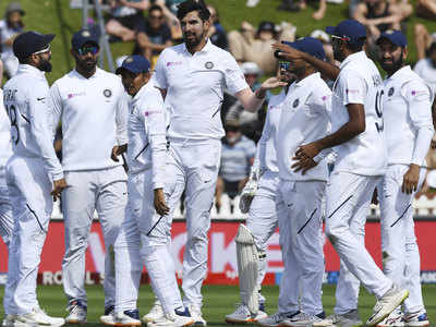 भारत vs न्यूजीलैंड: न्यूजीलैंड ने भारत पर बनाई बढ़त, इशांत ने दिखाया दम