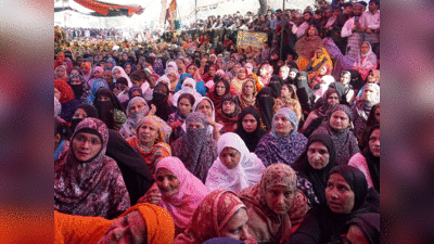 सुप्रीम कोर्ट में वजाहत हबीबुल्लाह की रिपोर्ट,  शाहीन बाग में शांतिपूर्ण प्रदर्शन, पुलिस ने रोके रास्ते