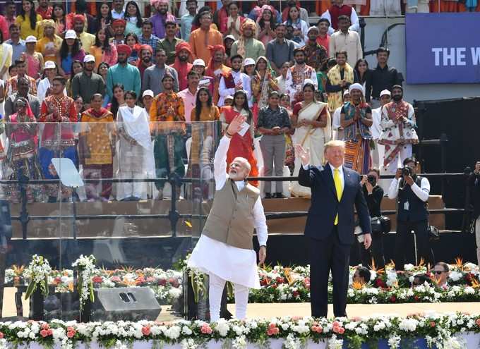 ట్వీట్ల అభిప్రాయాలు పంచుకున్న ట్రంప్, ఇవాంకా