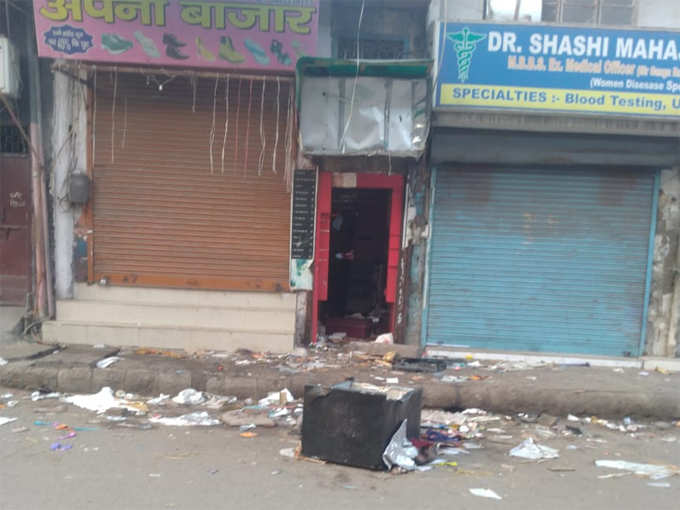 मौजपुर में हिंसा जारी