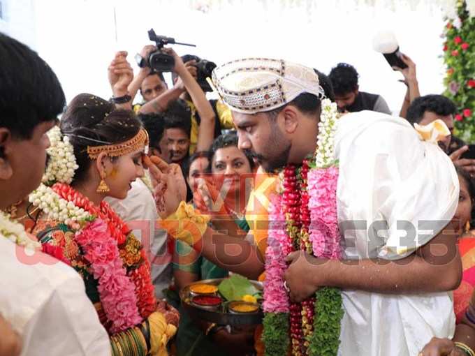 ಏರ್‌ಪೋರ್ಟ್‌ನಲ್ಲಿ ಉದ್ಯೋಗಿಯಾಗಿರುವ ನಿವೇದಿತಾ