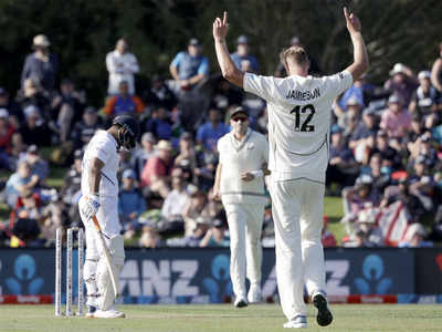 India vs New Zealand: न्यूजीलैंड की सधी शुरुआत, बिना किसी विकेट के 63 रन