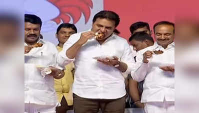 कोरोना वायरस: अफवाह रोकने के लिए अनोखी पहल, हैदराबाद में मंत्रियों ने खुले मंच पर खाया चिकन