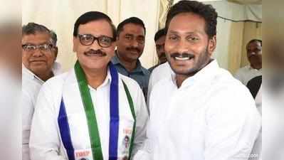 YSRCP: మా పార్టీలో పెయిడ్ ఆర్టిస్ట్‌లు.. వైసీపీ ఎమ్మెల్సీ సంచలన వ్యాఖ్యలు