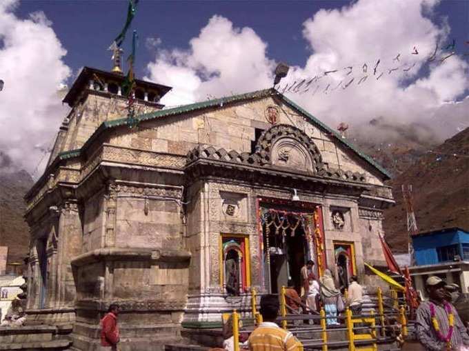 ​7. Kedarnath Temple -கேதர்நாத் கோயில்: