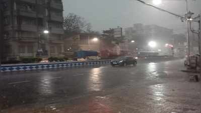 West Bengal Weather Update: বসন্তে বর্ষণসিক্ত বাংলা, শিলাবৃষ্টি সন্ধের শহরে!
