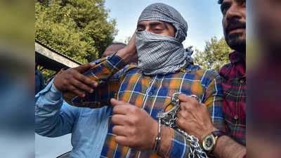 दिल्ली दंगे: जाफराबाद में वारदात में इस्तेमाल शाहरुख की पिस्टल बरामद, मोबाइल के लिए जांच जारी