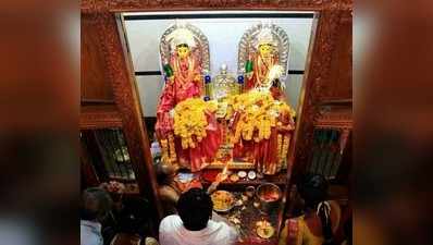 ಮುಂಡಗೋಡ ಮಾರಿಕಾಂಬಾ ಜಾತ್ರೆ: ದೇವಿಗೆ ಸೀರೆ ಉಡಿಸಿ ಸಂಭ್ರಮಿಸಿದ ಭಕ್ತರು