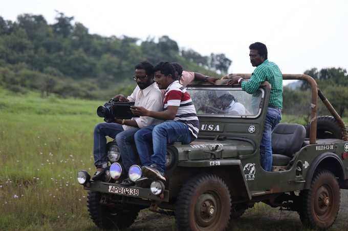 దేవి పిల్లోడు హీరో అయ్యాడు.. అసలు ఏం జరిగిందంటే!