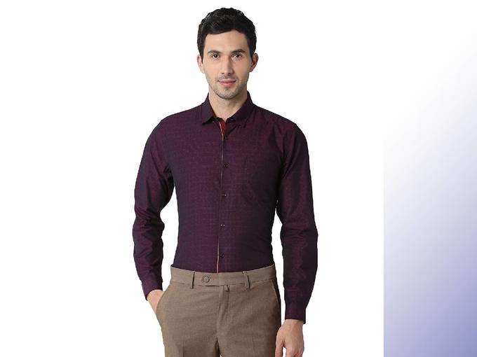Peter England Men&#39;s Solid Regular fit Formal Shirt