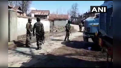काश्मीरच्या अनंतनागमध्ये ४ दहशतवादी ठार