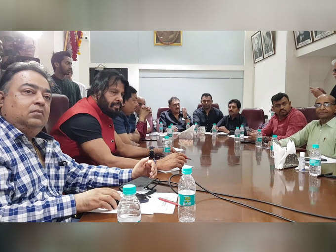 इंडियन मोशन पिक्चर्स प्रड्यूसर्स असोसिएशन की मीटिंग