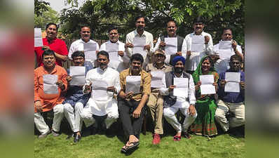 सिंधिया खेमे के कांग्रेस के 16 बागी विधायकों ने फिर भेजा स्पीकर को इस्तीफा
