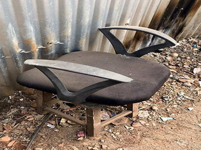 एकदम देसी कुर्सी