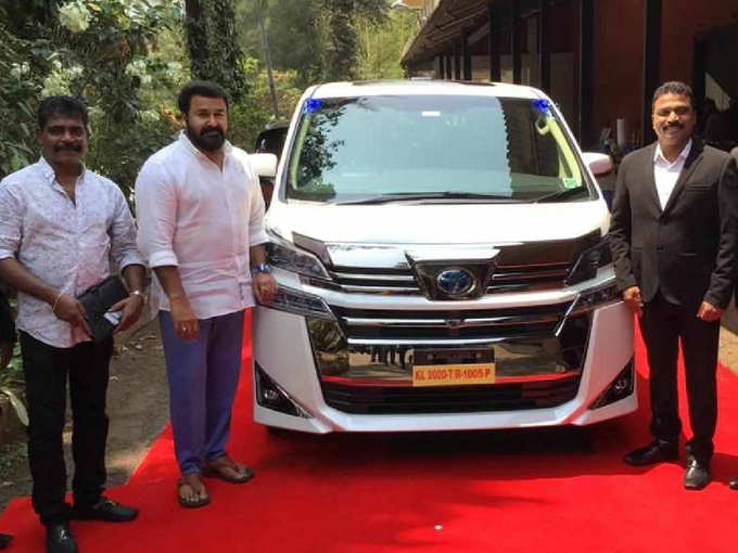 Mohanlal buys Toyota Vellfire