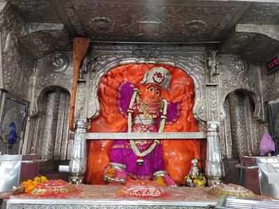 मंदिरात येवू नका, भगवतीचे दर्शन घरीच घ्या