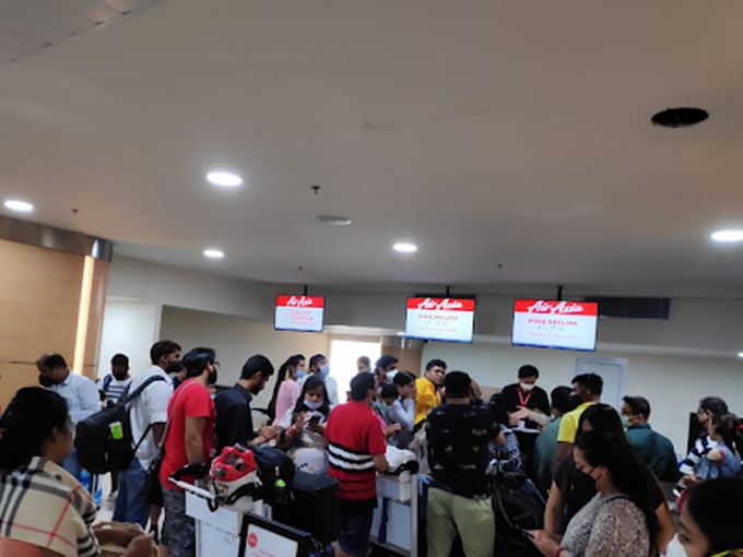 फ्लाइट कैंसल,बाली एयरपोर्ट पर फंसे हैं 150 भारतीय