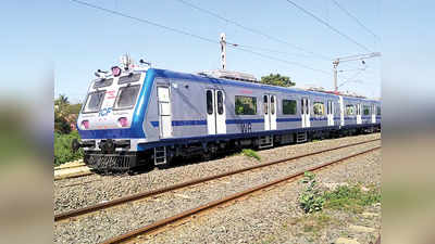 कोरोना का डर: 31 मार्च तक के लिए बंद हुई मुंबई की एसी लोकल ट्रेन सेवा