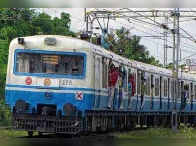 హైదరాబాద్‌లో మరో రైలు ప్రమాదం... పట్టాలు తప్పిన ఎంఎంటీఎస్