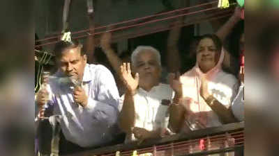 VIDEO: बर्तन, तालियां बजाकर कोरोना वीरो का हुआ सम्मान, PM मोदी ने जताया आभार