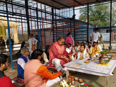 रामलला के फाइबर मंदिर स्थल का किया गया शुद्धिकरण अनुष्ठान