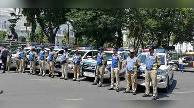 హైదరాబాద్ ట్రాఫిక్ పోలీసుల రికార్డు.. ఒక్కరోజులోనే చరిత్ర