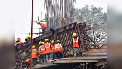 कोरोना: दिहाड़ी मजदूरों पर संकट, आर्थिक पैकेज की मांग