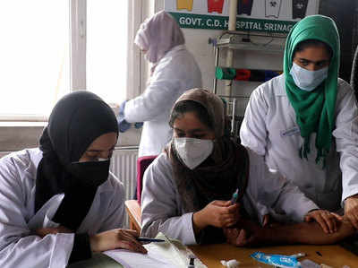 दिल्ली के बड़े अस्पतालों में अब सिर्फ कोरोना वायरस से जंग