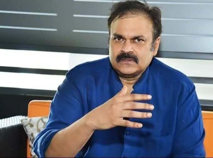 వాళ్లవి సగం నాలెడ్జ్ వార్తలు.. అంతా సన్సేషన్ కోసమే