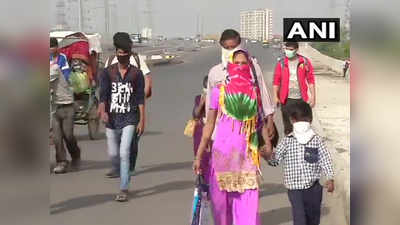 भारत लॉकडाउन: लोगों ने बना दिया पैदल चलने का रिकॉर्ड, किसी ने केला तो किसी ने बिस्कुट के सहारे की पूरी यात्रा