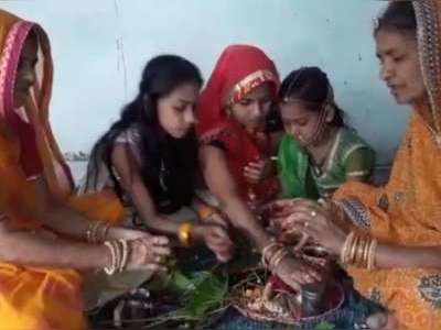 कोरोना लॉकडाउन: उदयपुर में घाट पर नहीं मना गणगौर पर्व, पूजा में दिखी सोशल डिस्‍टेंसिंग