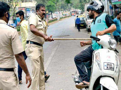 ಬೆಳಗಾವಿ: ಪೊಲೀಸ್ ಏಟಿಗೆ ತುರ್ತು ಸೇವಾ ಸಿಬ್ಬಂದಿ ಗಂಭೀರ!  ಕ್ವಾರಂಟೈನ್ ವ್ಯಕ್ತಿ ಓಡಾಟ, ಬಿಸಿ ಮುಟ್ಟಿಸಿದ ಖಾಕಿ