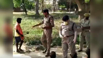 गाजीपुर: लॉकडाउन का उल्लंघन करने वालों पर पुलिस ने बरसाईं लाठियां, मजदूरों को भोजन बांटा
