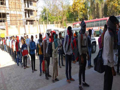 लॉकडाउनः पूर्वांचल में दिल्ली से पहुंचे हजारों लोग, थर्मल स्कैनिंग कर प्रशासन ने भेजा घर