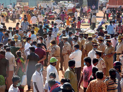 Mysore Lockdown: ಮಾದರಿಯೆನಿಸಿದೆ ಮೈಸೂರು ಪಾಲಿಕೆ ವಿನೂತನ ಕ್ರಮ, ಅನಗತ್ಯ ಸಂಚಾರ ತಡೆಗೆ ಮನೆಮನೆಗೆ ದಿನಸಿ!