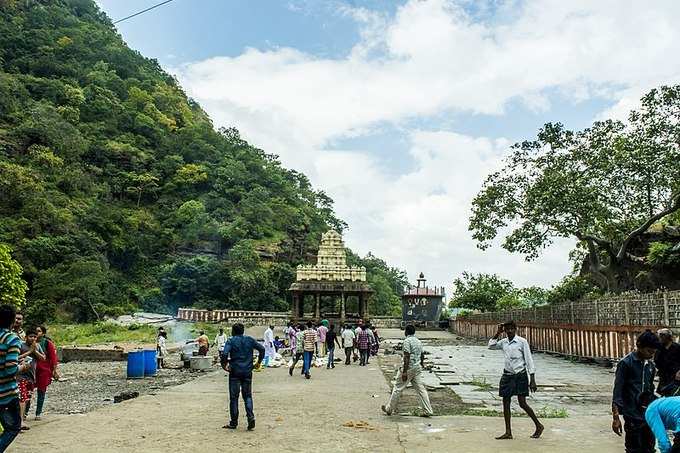 ​ಪ್ರತಿದಿನ ಅನ್ನದಾನ