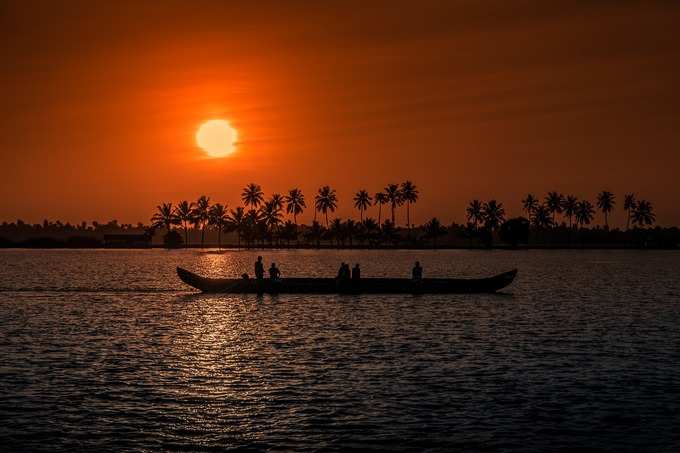 ದೇವರ ನಾಡಿನ ರಹಸ್ಯ...