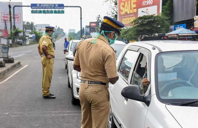 ​അനാവശ്യമായി റോഡിലിറങ്ങുന്നവരുടെ എണ്ണം പെരുകുന്നു