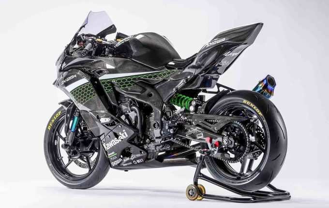 Kawasaki-Ninja-ZX-25R-Racer