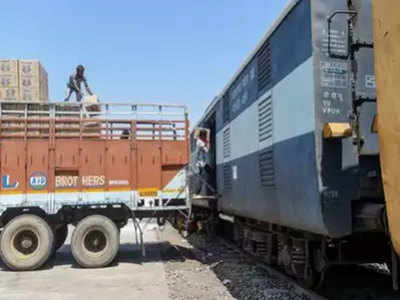 लॉकडाउन के दौरान गरीबों को ना हो अनाज की कमी, FCI  चला रहा फूड ट्रेन