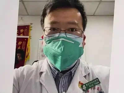 चीन: कोरोना से लड़ने वाले 14 हीरोज को शहीद का दर्जा, जिस डॉक्टर की अनसुनी की थी, उनका भी नाम
