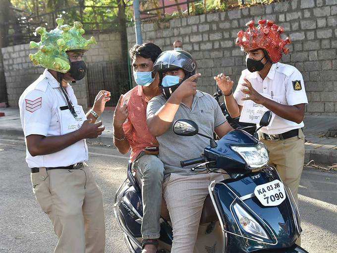 मत निकलो, वरना कोरोना काटेगा