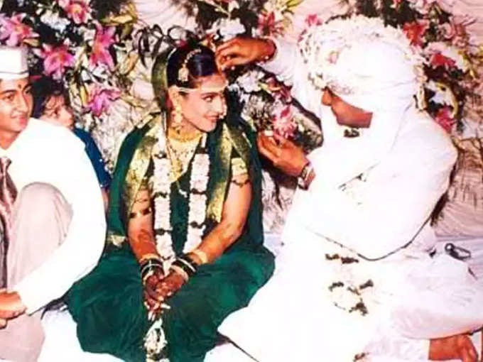 चुपके से हुई थी अजय-काजोल की शादी