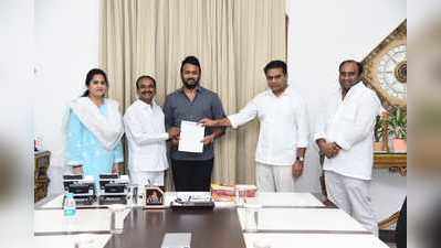 పౌల్ట్రీ రైతు ఉదారత.. ప్రభుత్వానికి 2 లక్షల గుడ్లు విరాళం